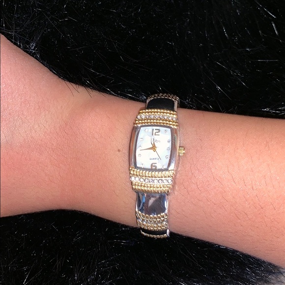 Watch Bracelet - Picture 2 of 4